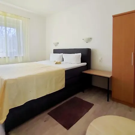 Skajla Aparthotel *