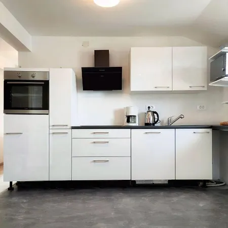 Apart Otel Skajla 3*