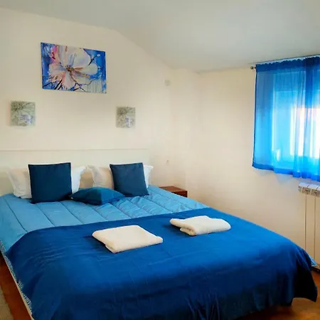 Aparthotel Skajla *