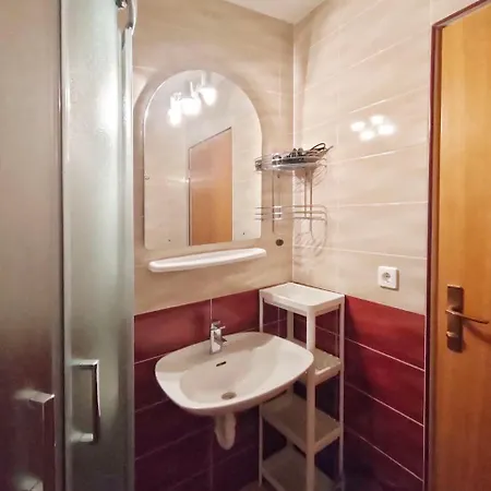 Aparthotel Skajla *