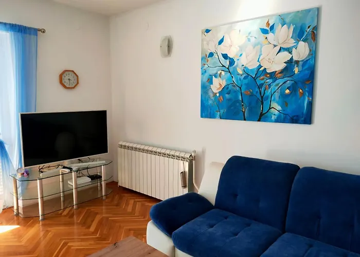Skajla 3*