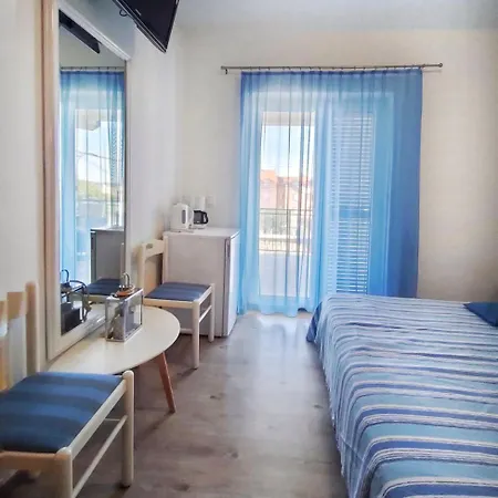 Skajla Ξενοδοχείο με διαμερίσματα Μεντουλίν