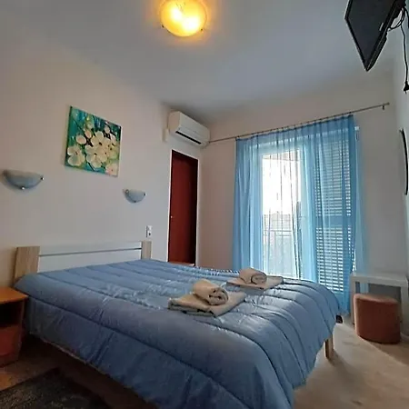 Skajla 3*